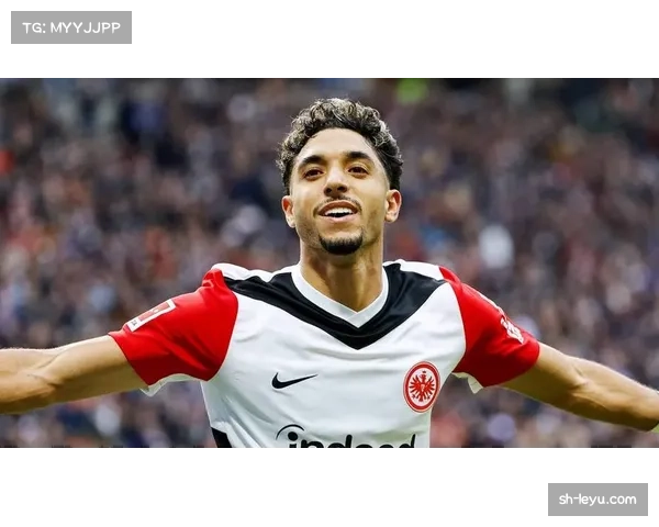 法兰克福绝杀进球源自边中结合 托普穆勒赛前对对手肋部空当研究透彻